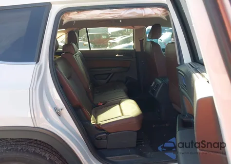 2021 Volkswagen Atlas 2.0T Sel from USA, damaged, VIN 1V2BP2CA7MC515343